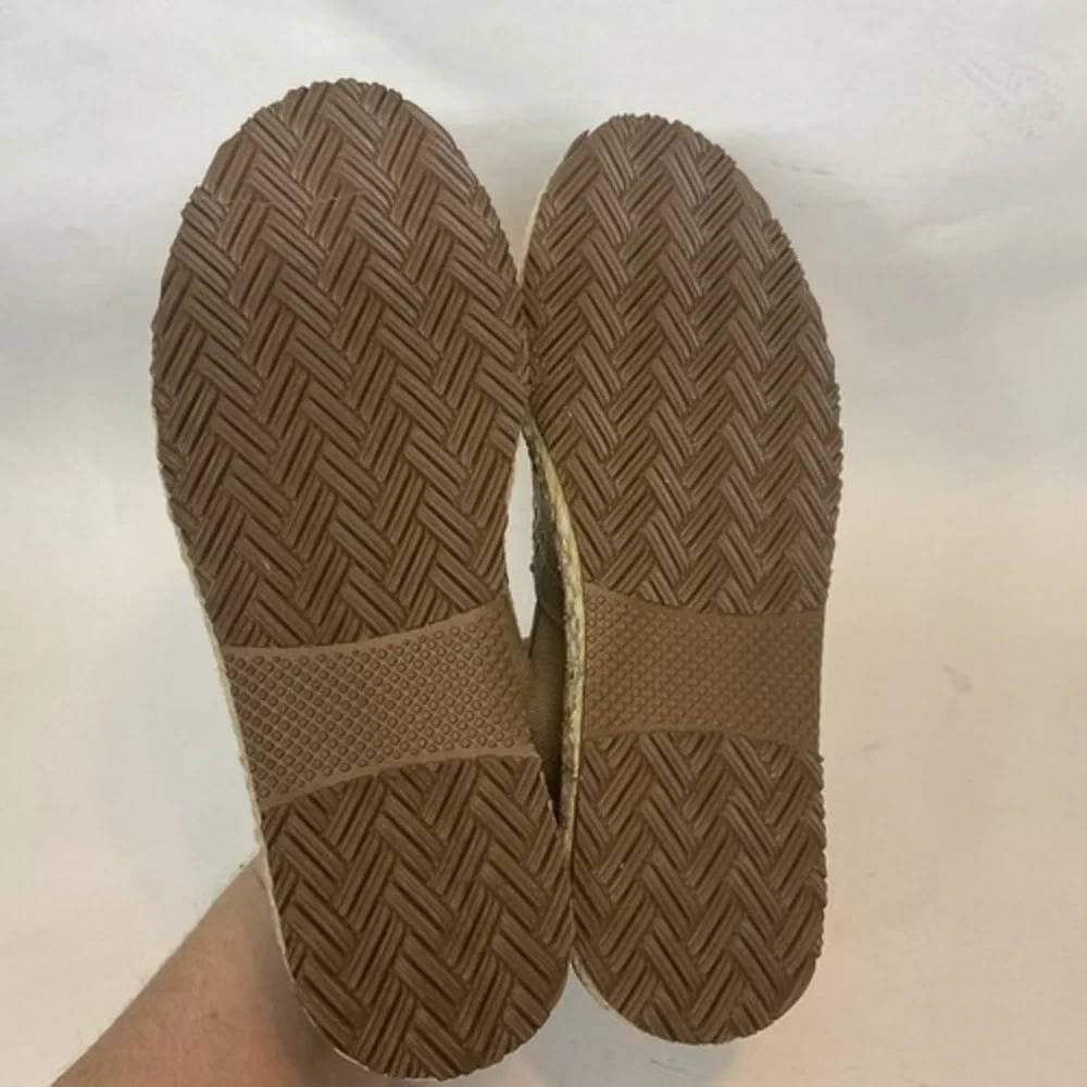 NWOB Brujilda Ivory Canvas Round Toe Slip On Espadrille Comfort‎ Shoes Women 8